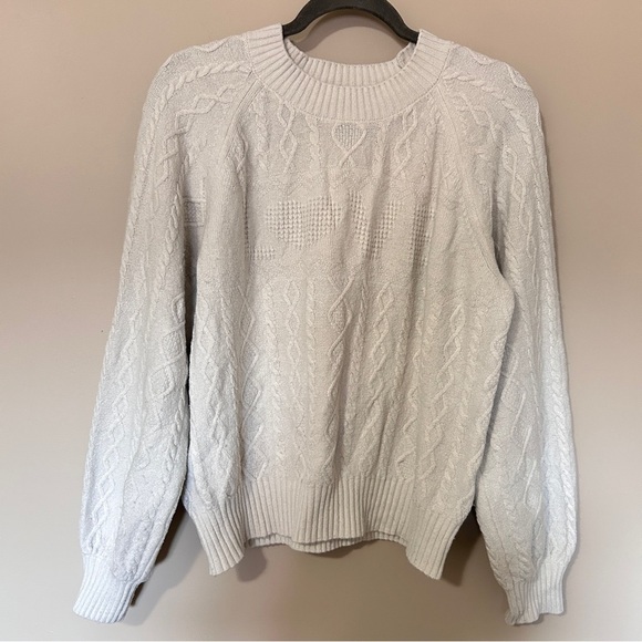 Elegant White Cable Knit Sweater - Picture 2 of 9